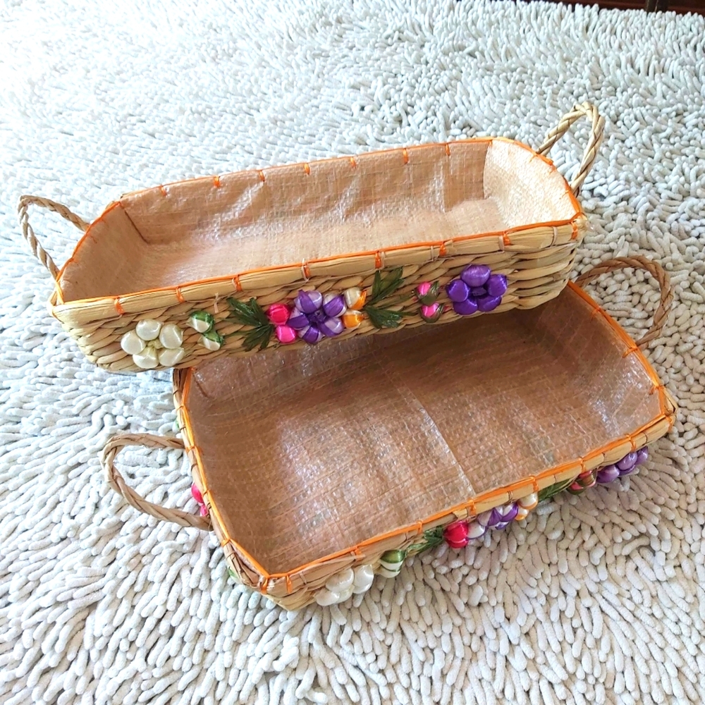 Unbranded floral woven baskets (set of 2)